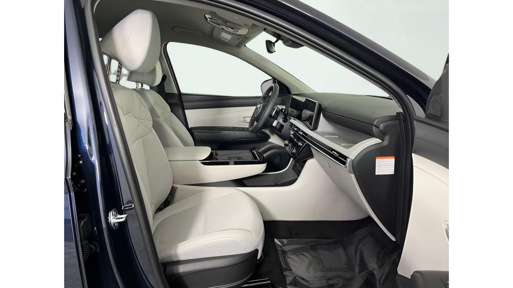 new 2026 Hyundai TUCSON Hybrid car, priced at $36,220