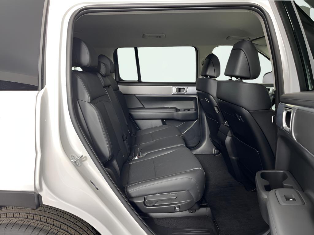 new 2026 Hyundai SANTA FE HEV car, priced at $40,111