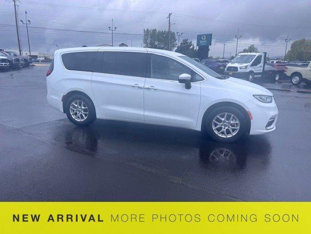 used 2023 Chrysler Pacifica car, priced at $23,690