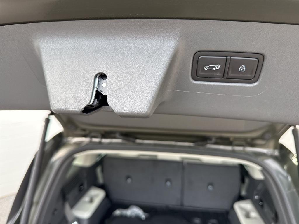 used 2026 Hyundai Santa Fe car, priced at $37,900
