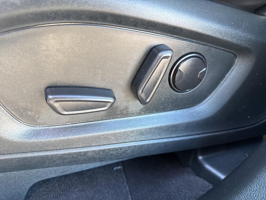 used 2023 Ford Explorer car, priced at $30,900