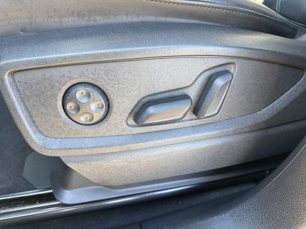 used 2023 Audi Q5 car, priced at $31,900