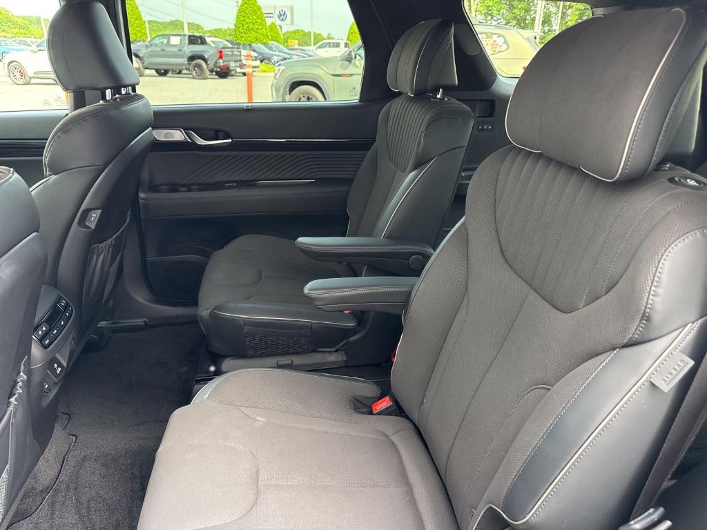 used 2025 Hyundai Palisade car, priced at $49,900