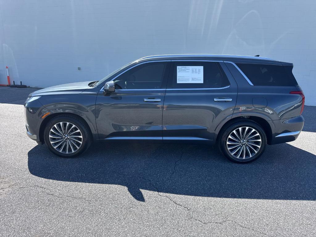 used 2024 Hyundai Palisade car, priced at $37,799
