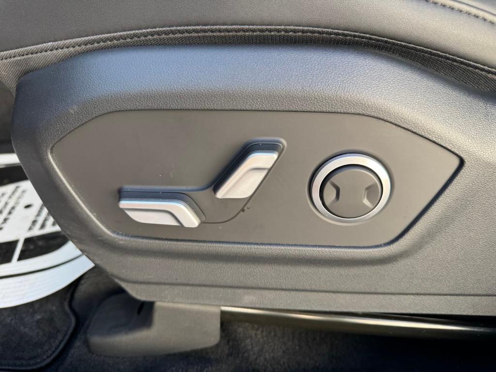 used 2025 Hyundai Santa Fe car, priced at $42,700