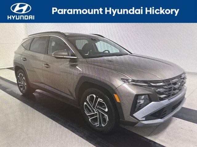 used 2025 Hyundai TUCSON Hybrid car, priced at $39,900