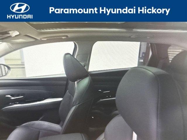 used 2025 Hyundai TUCSON Hybrid car, priced at $39,900