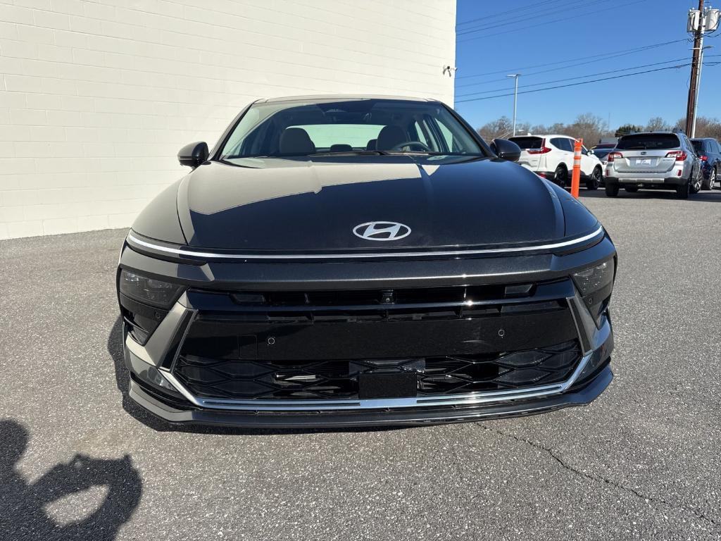 used 2025 Hyundai Sonata Hybrid car, priced at $31,600