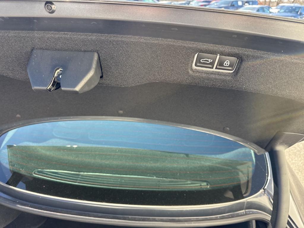 used 2025 Hyundai Sonata Hybrid car, priced at $31,600