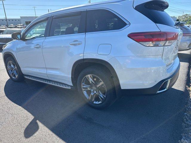 used 2019 Toyota Highlander car, priced at $27,799