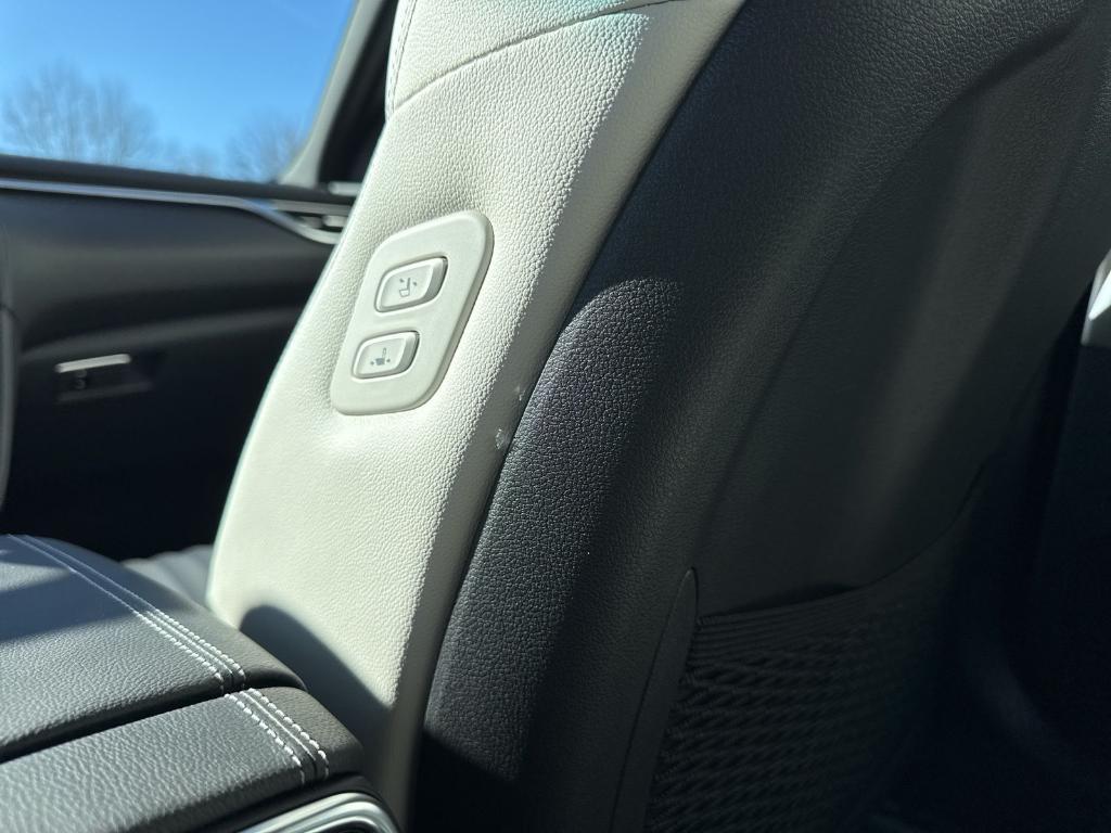 used 2025 Genesis G70 car, priced at $37,900