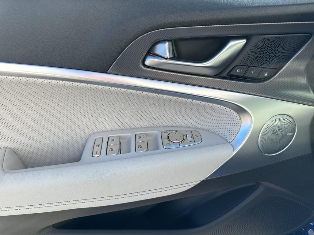 used 2025 Genesis G70 car, priced at $37,900