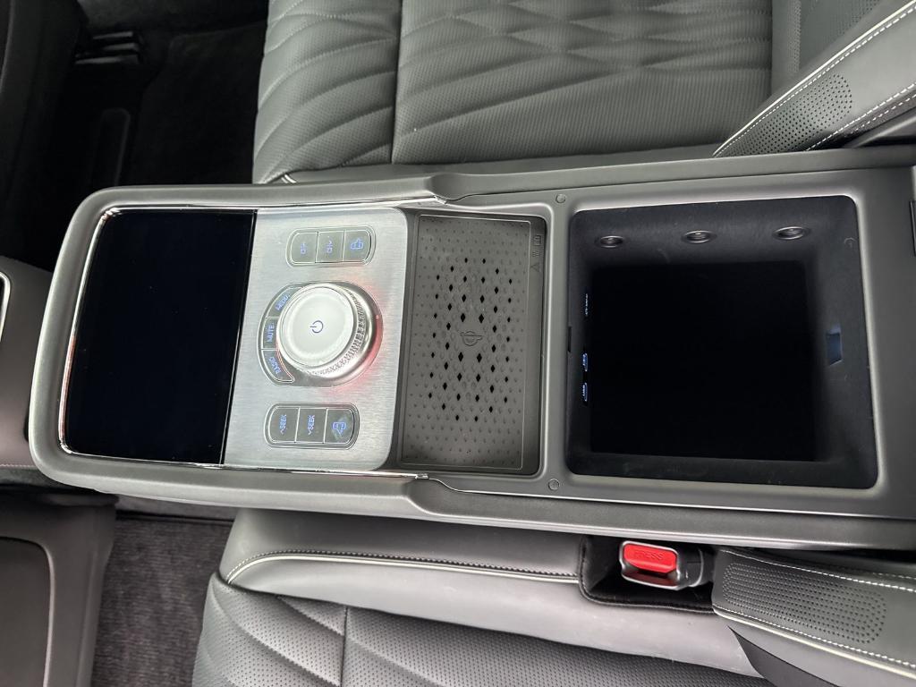 used 2025 Genesis G90 car, priced at $78,900