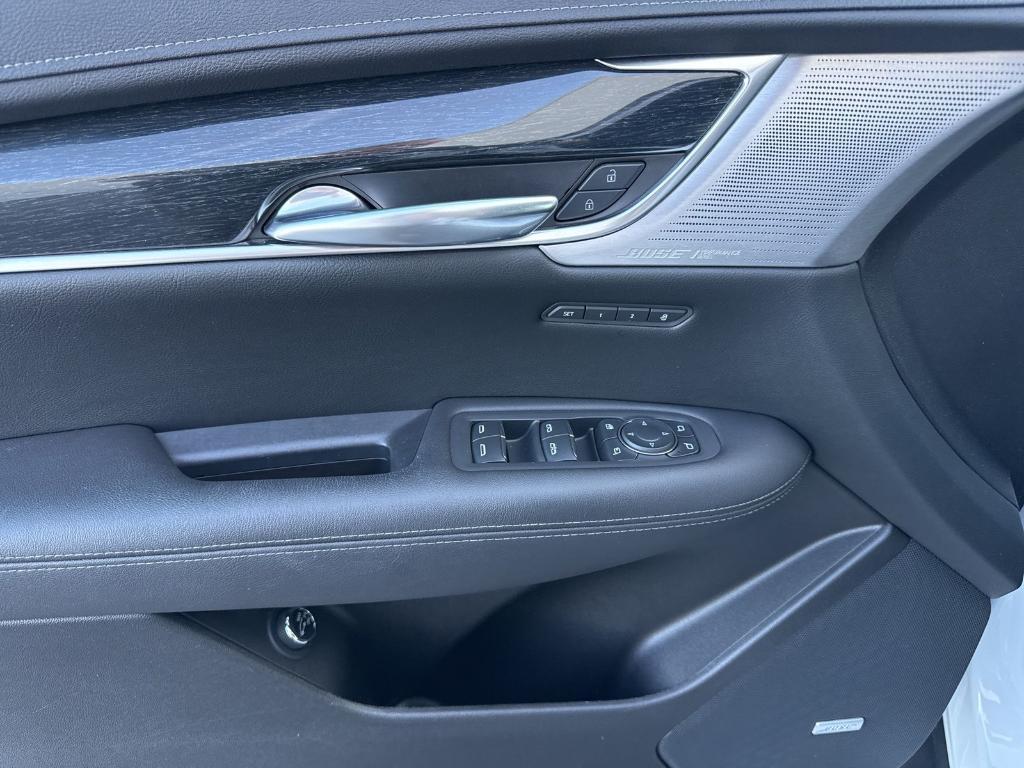 used 2021 Cadillac XT5 car, priced at $31,900