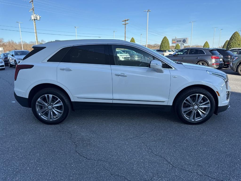 used 2021 Cadillac XT5 car, priced at $31,900