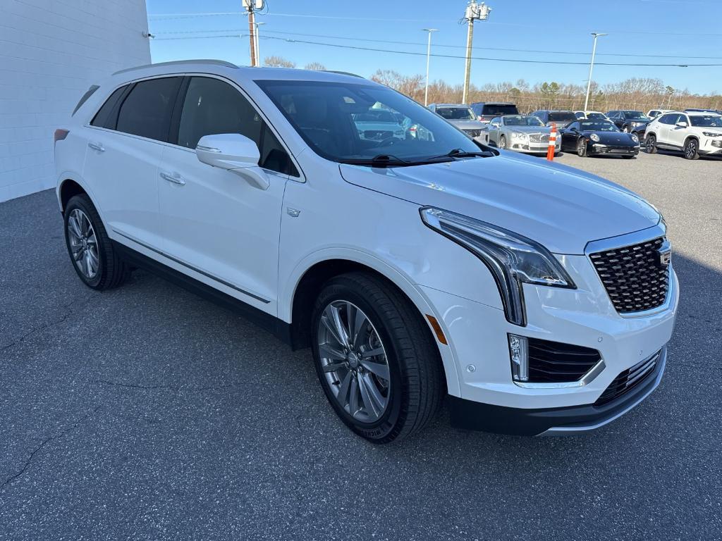 used 2021 Cadillac XT5 car, priced at $31,900