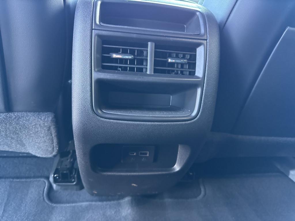 used 2021 Cadillac XT5 car, priced at $31,900