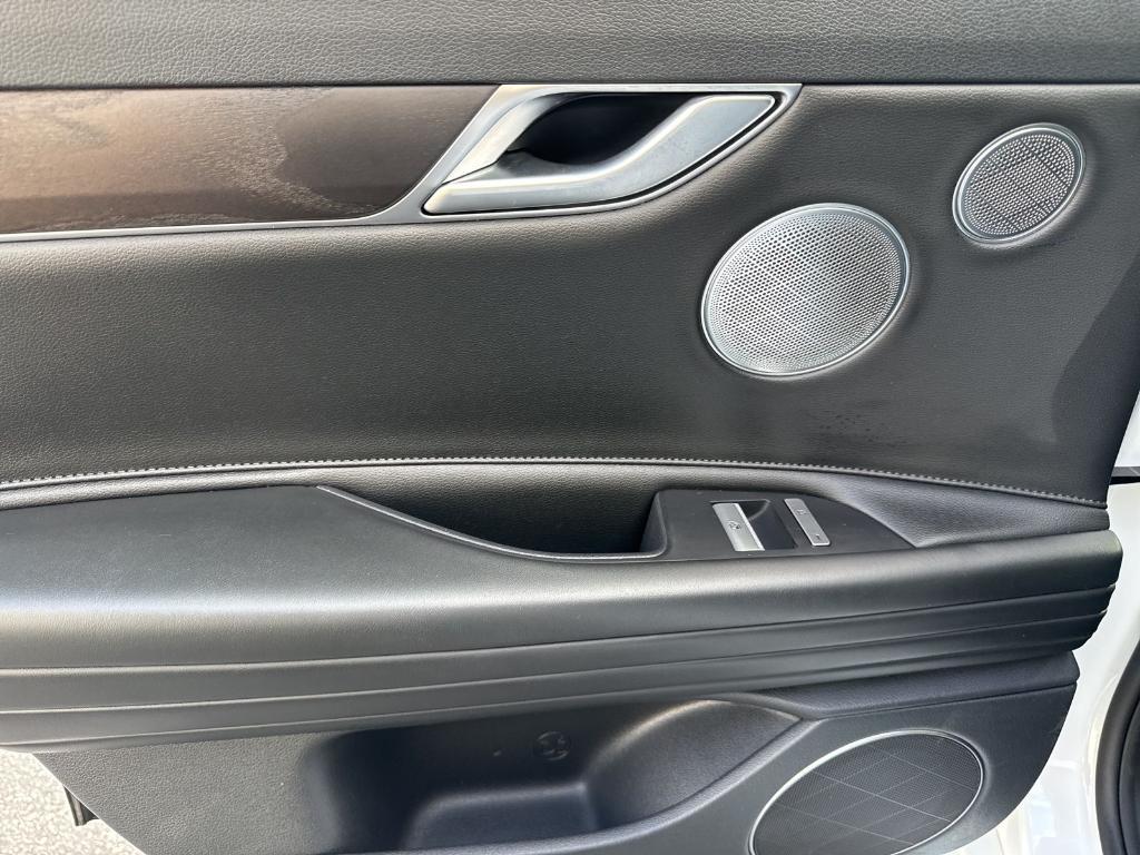 used 2021 Genesis G80 car, priced at $28,900