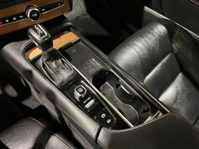 used 2021 Volvo XC90 car, priced at $21,900
