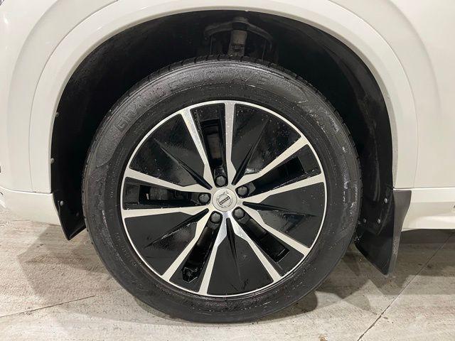 used 2020 Volvo XC90 car, priced at $19,400