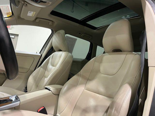 used 2015 Volvo XC60 car, priced at $12,100