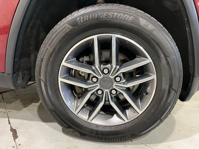 used 2020 Jeep Grand Cherokee car, priced at $16,100