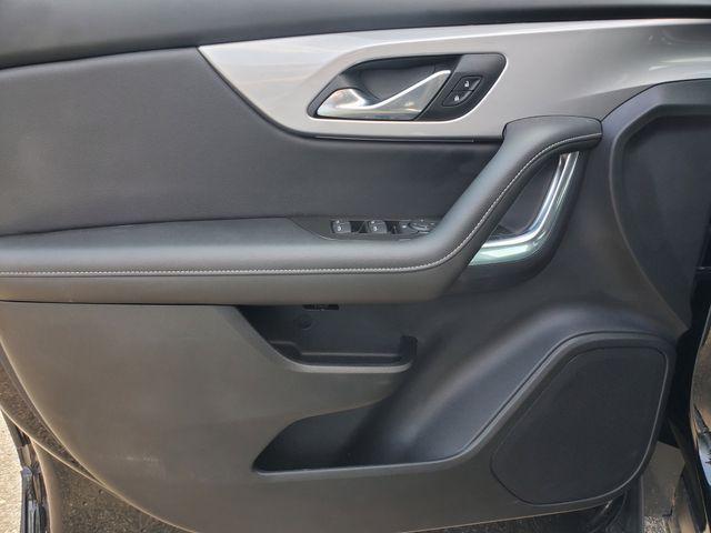 used 2025 Chevrolet Blazer car, priced at $26,990