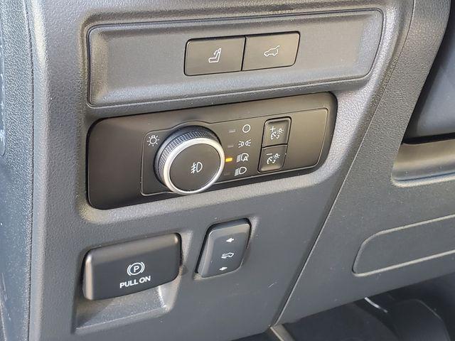 used 2024 Ford Expedition car, priced at $46,275