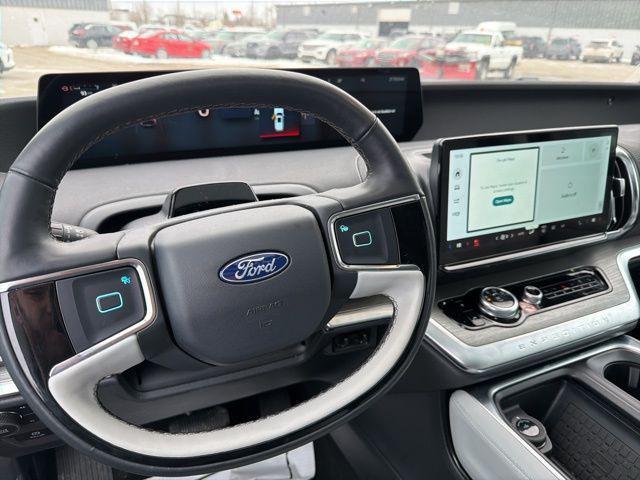 used 2025 Ford Expedition car, priced at $69,900