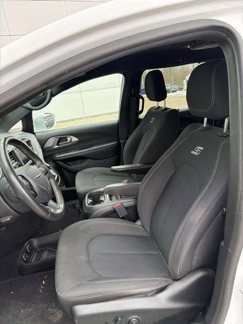 used 2018 Chrysler Pacifica car, priced at $16,776