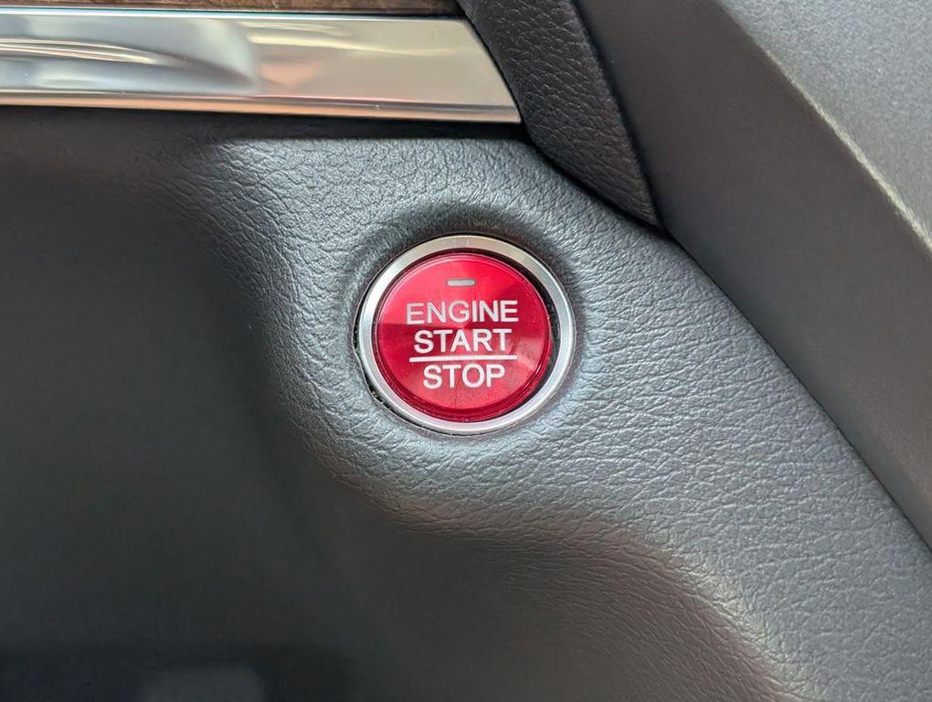 used 2020 Acura MDX car, priced at $26,675