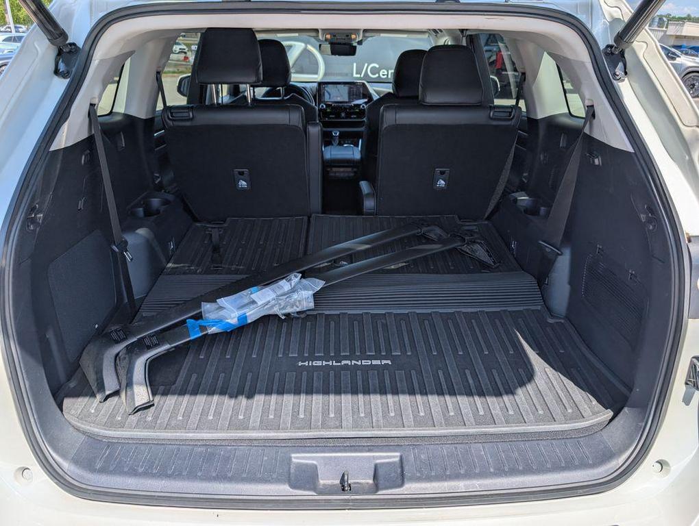 used 2020 Toyota Highlander car, priced at $28,998