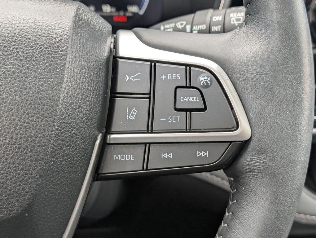 used 2024 Toyota Highlander car, priced at $49,672