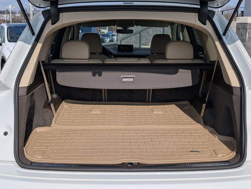 used 2018 Audi Q7 car, priced at $12,764