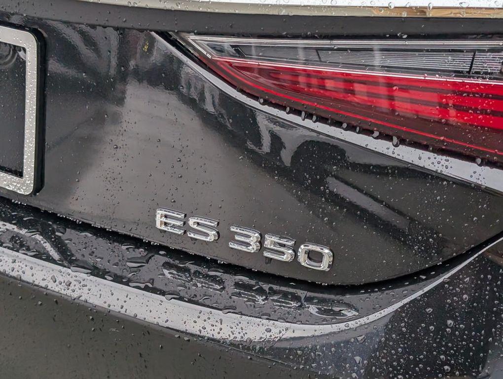 new 2025 Lexus ES 350 car, priced at $47,954