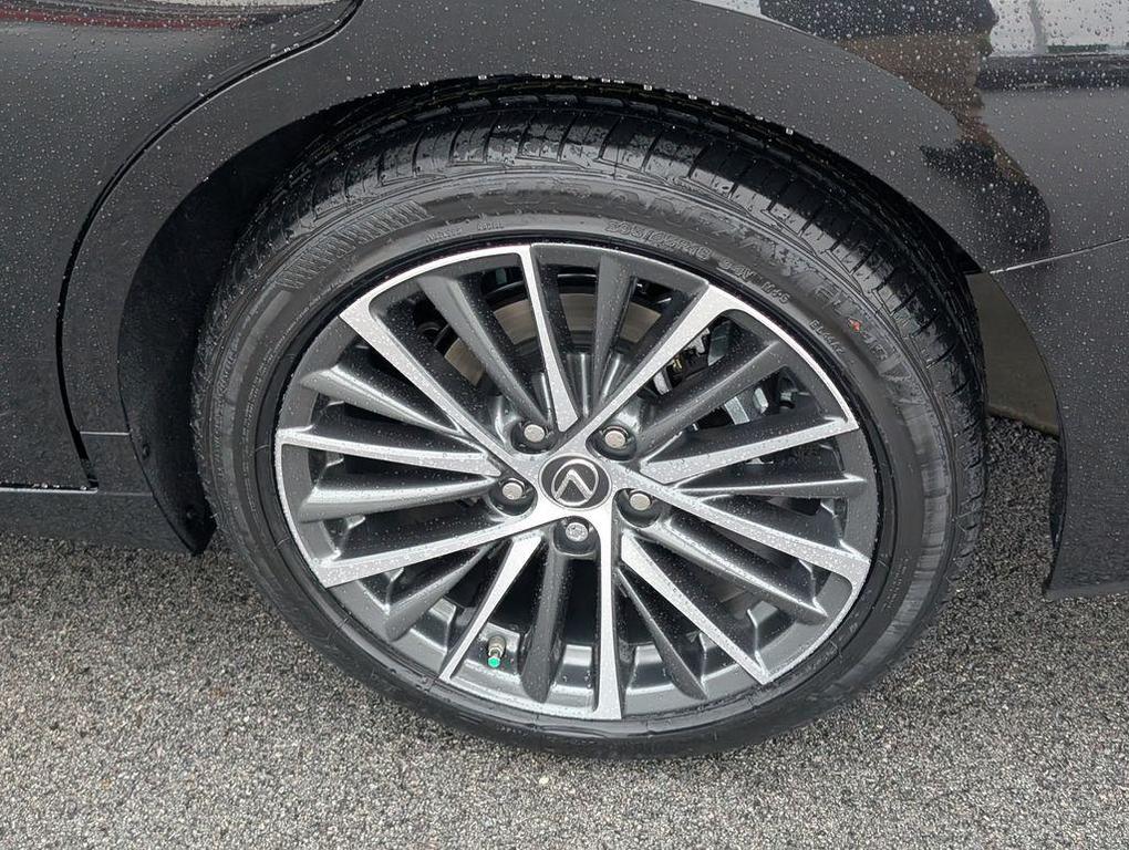 new 2025 Lexus ES 350 car, priced at $47,954