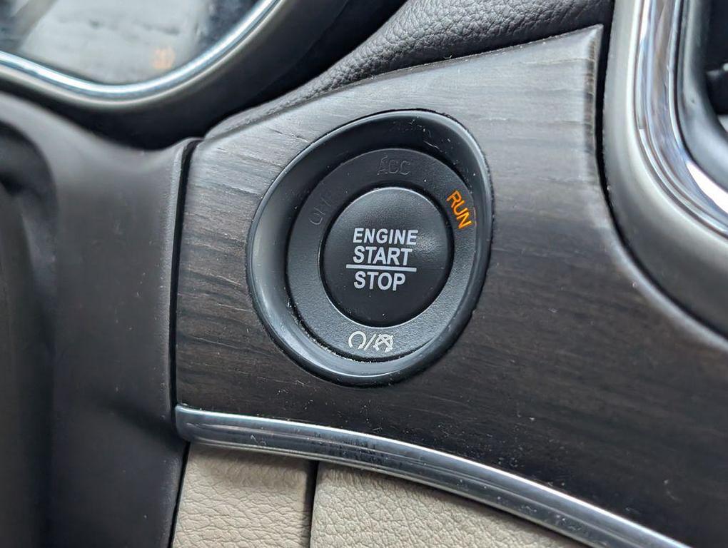 used 2017 Jeep Grand Cherokee car, priced at $16,962