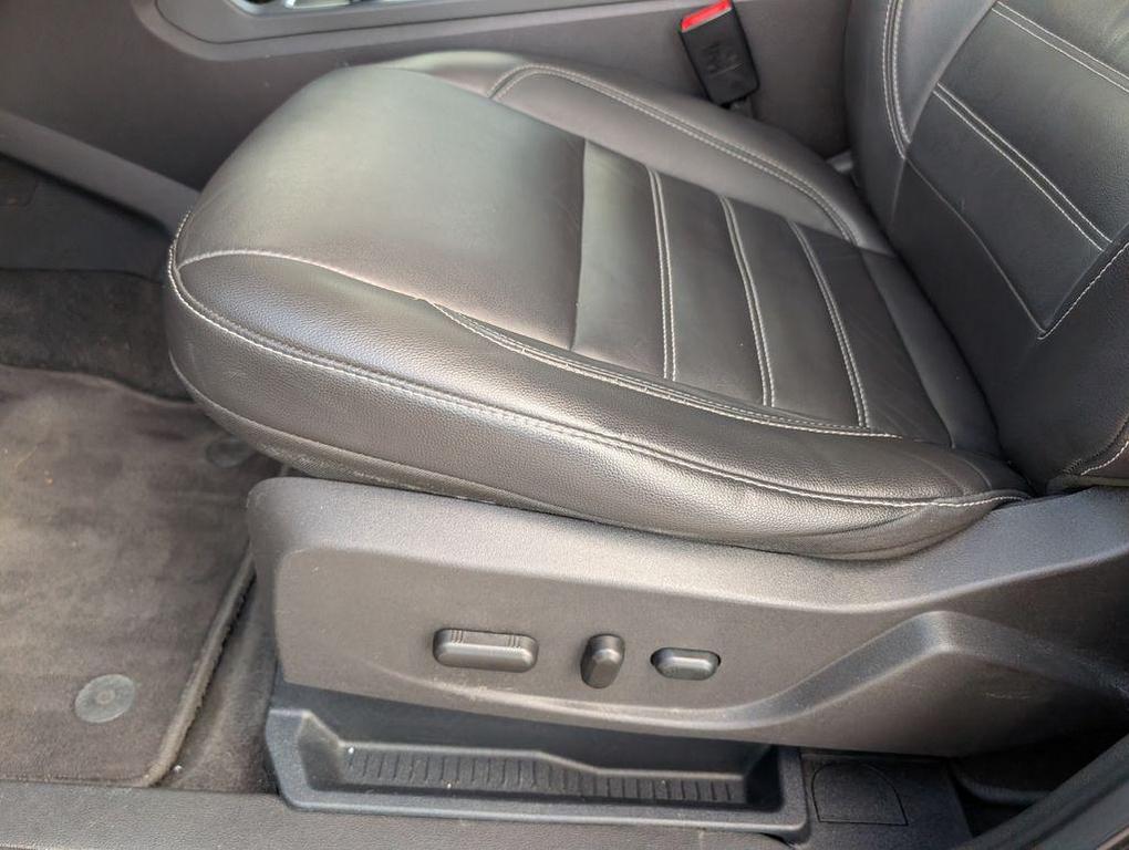 used 2017 Ford Escape car, priced at $10,498