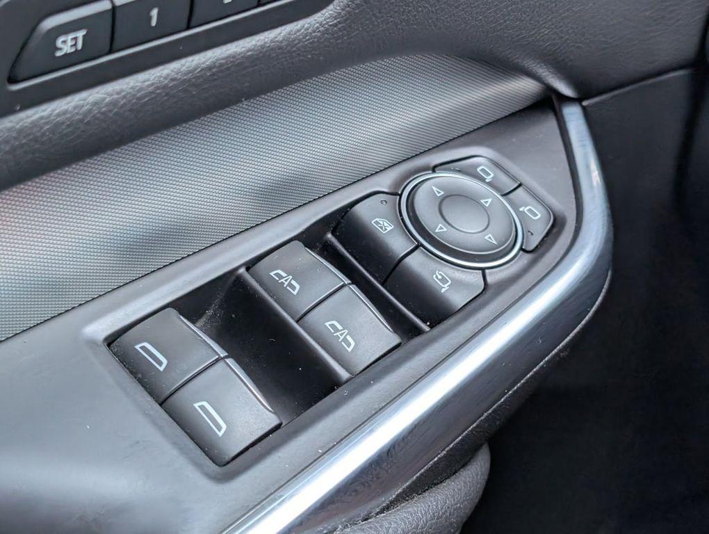 used 2019 Cadillac XT4 car, priced at $14,995