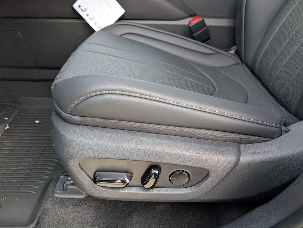 new 2026 Lexus TX 500h car, priced at $76,037