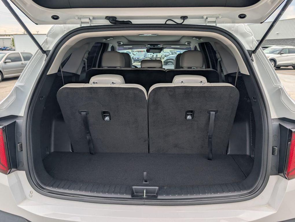 used 2024 Kia Sorento car, priced at $31,792