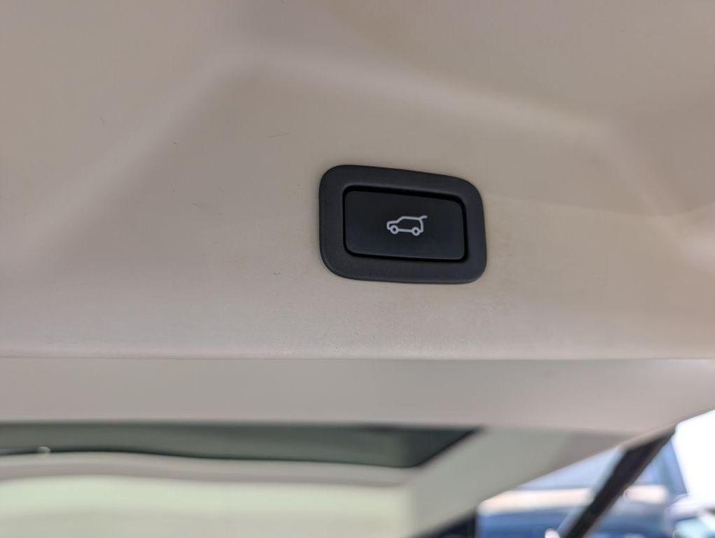 used 2021 Land Rover Range Rover car, priced at $37,978