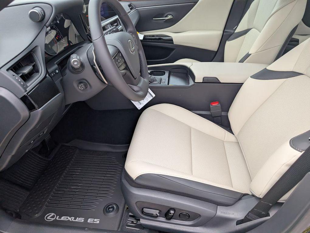new 2025 Lexus ES 350 car, priced at $47,980