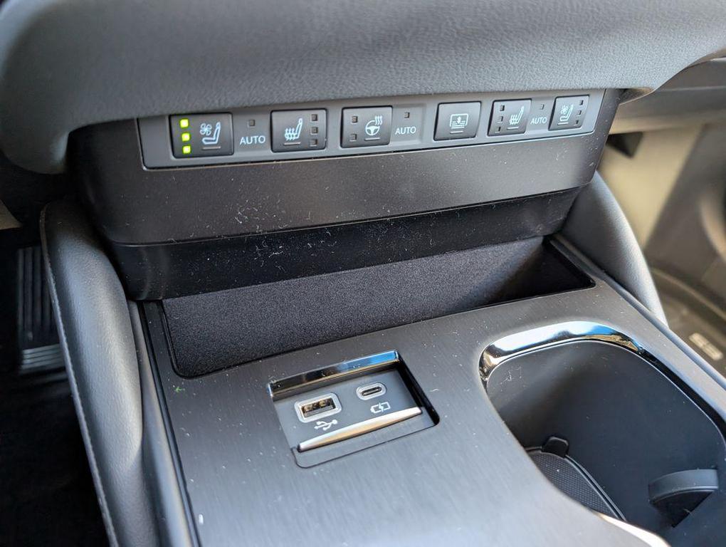 new 2025 Lexus ES 350 car, priced at $49,730