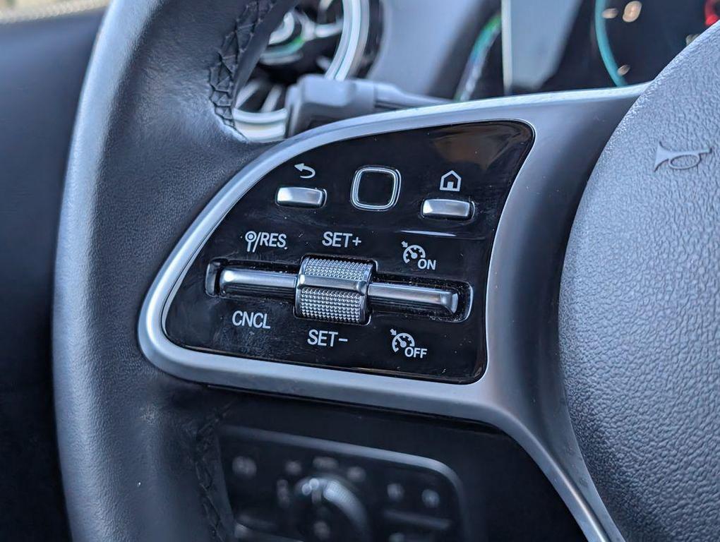 used 2022 Mercedes-Benz GLB 250 car, priced at $19,998