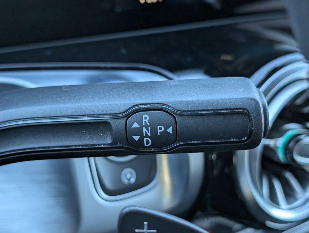 used 2022 Mercedes-Benz GLB 250 car, priced at $19,998