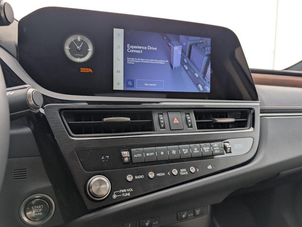new 2025 Lexus ES 350 car, priced at $48,555