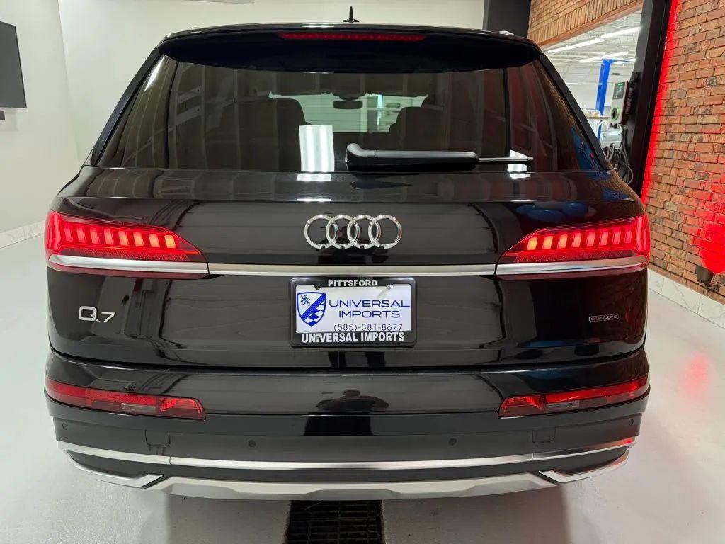 used 2023 Audi Q7 car