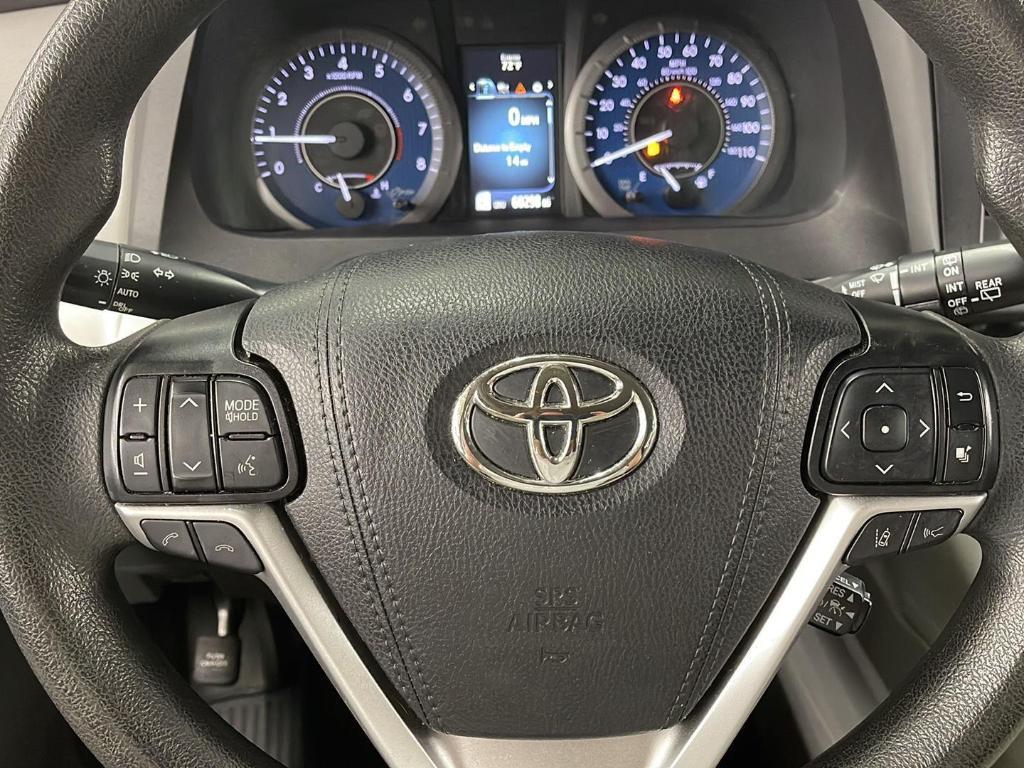 2020 Midnight Black Metallic Toyota Sienna