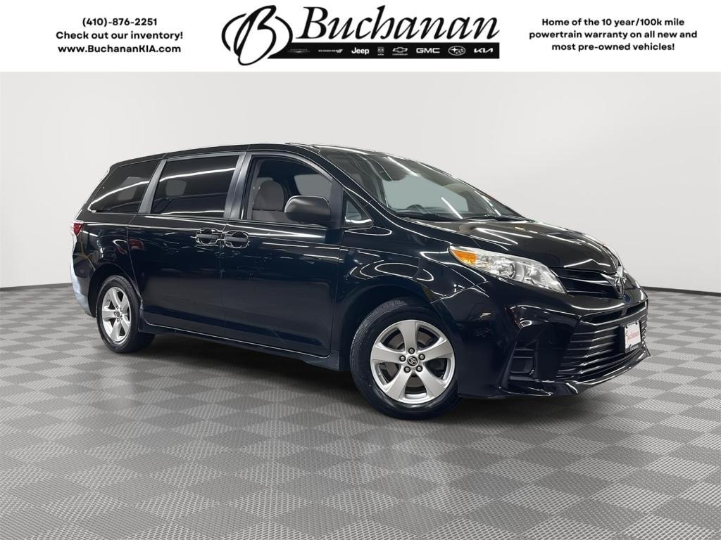2020 Midnight Black Metallic Toyota Sienna